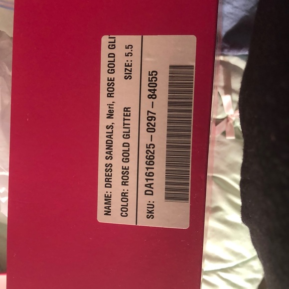 Shoes - Picture 4 of 4